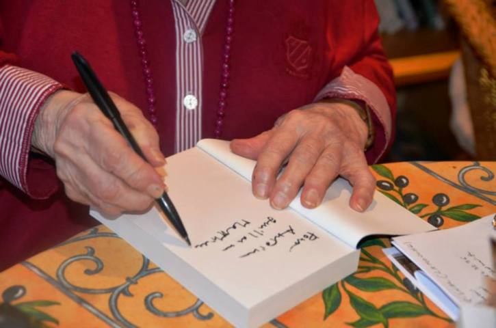 Anne Golon close-up book signing