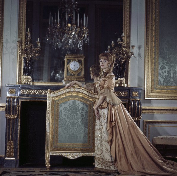 MM Versailles Interior colour Publicity Shot