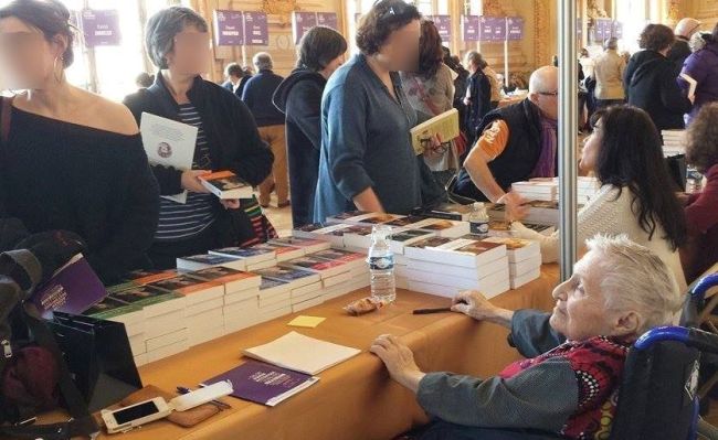 Book Signing at Hotel de Ville