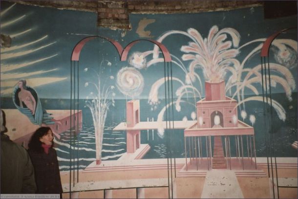 Rotunda with original murals repainted for Poirot