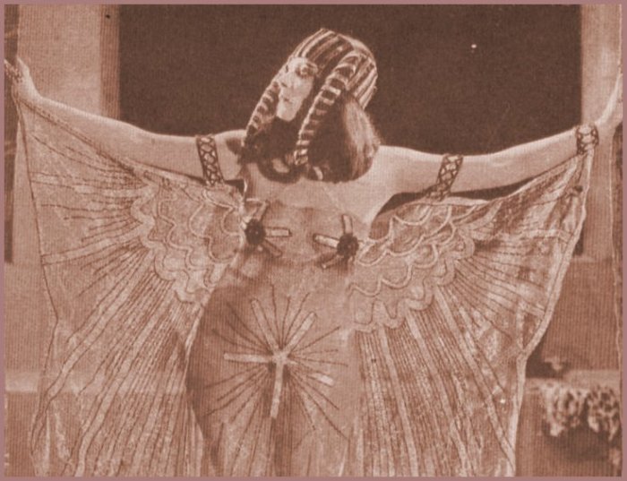 Theda Bara as Cleo