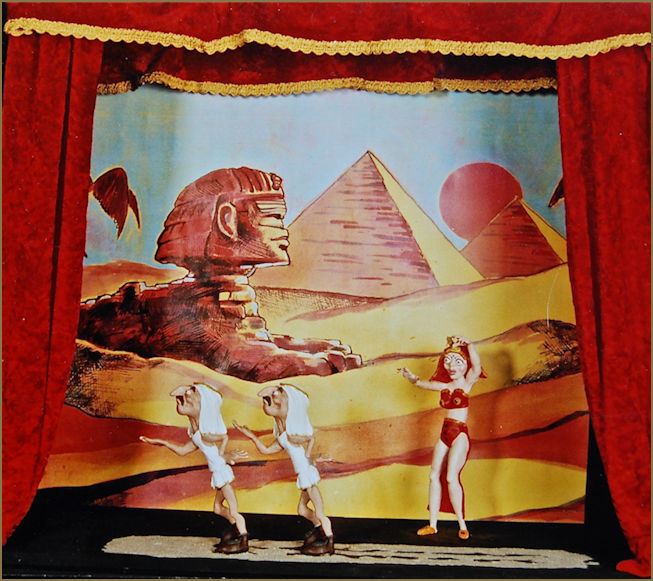 Stephen Dee WKB sculptures