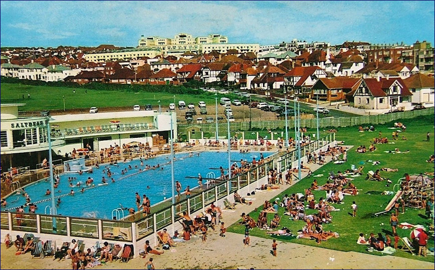 1979 postcard of Saltdean Lido