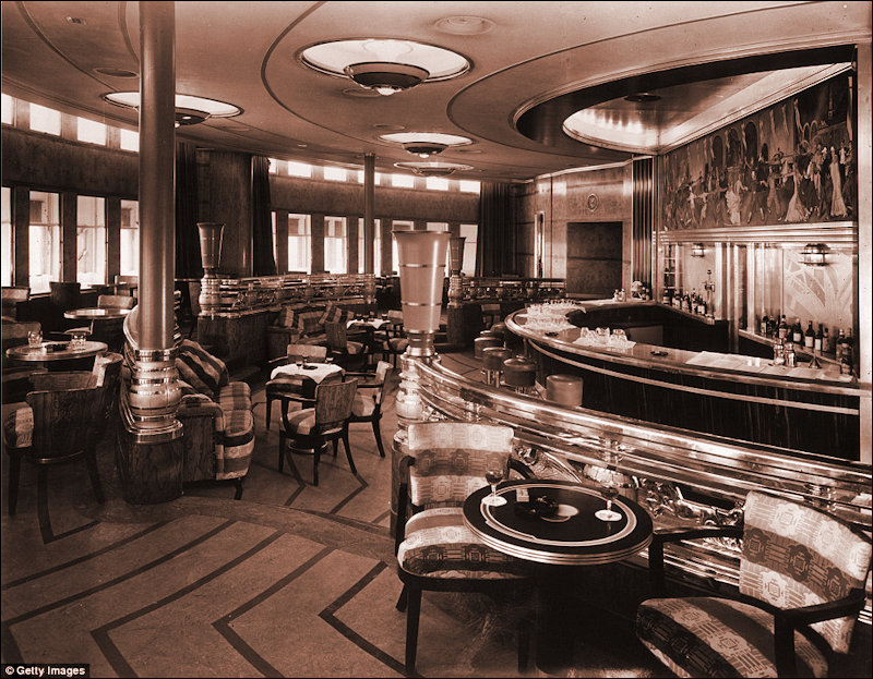 The Bar on the Queen Mary