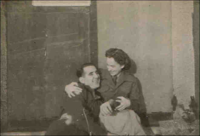 Mama & Dad in the first flush of romance