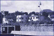 1949 detail of the Yacht Inn from postcard of the Jubilee Pool