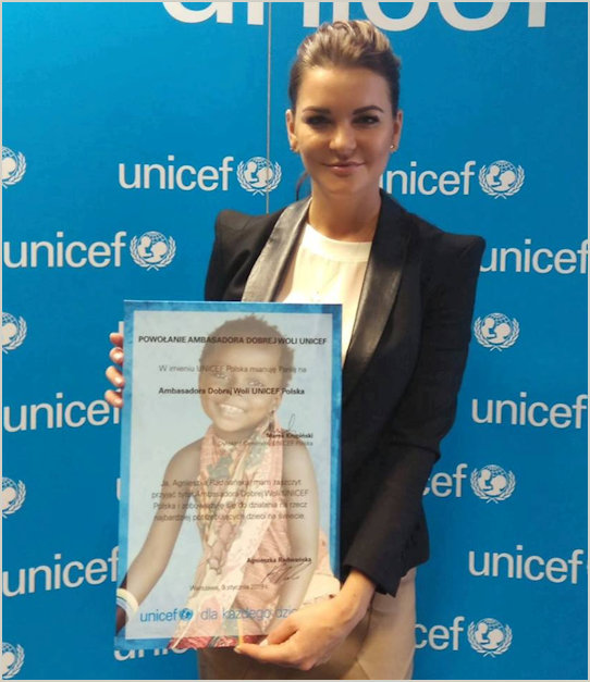 Radwanska with Unicef Ambassador Certification