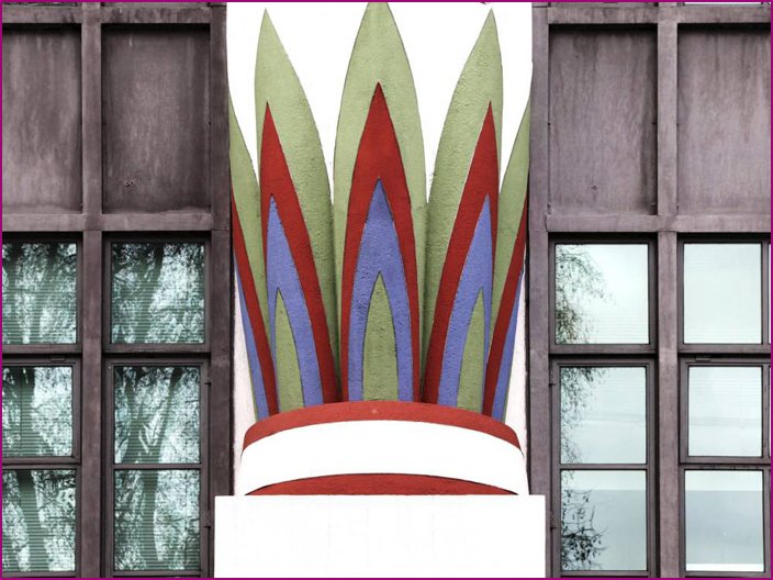 Egyptian column artwork