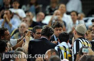 Autograph hunters
