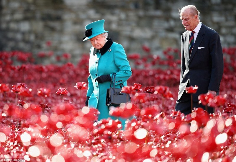 Visiting Dignitaries - HM the Queen and the Duke of Edinburgh