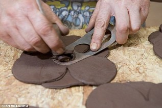 Poppy Making Procedure - assembling the flower