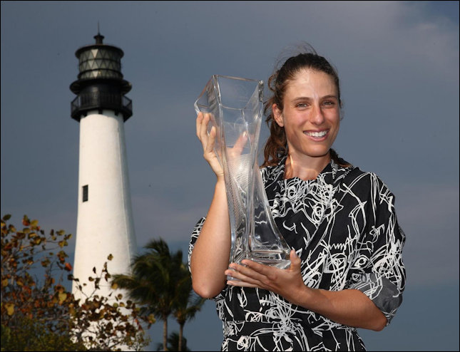 Konta and Miami Lighthouse