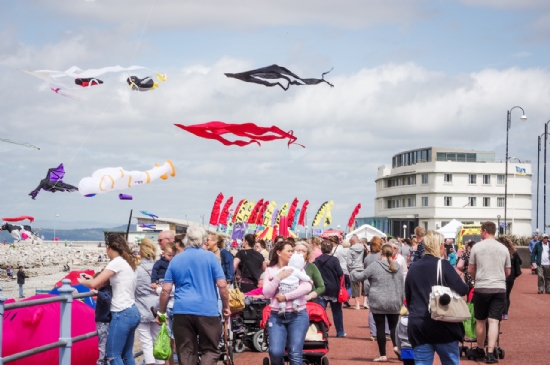 Kites at the Midland