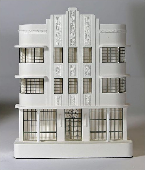 The Marlin as a Chisel and Mouse sculpture