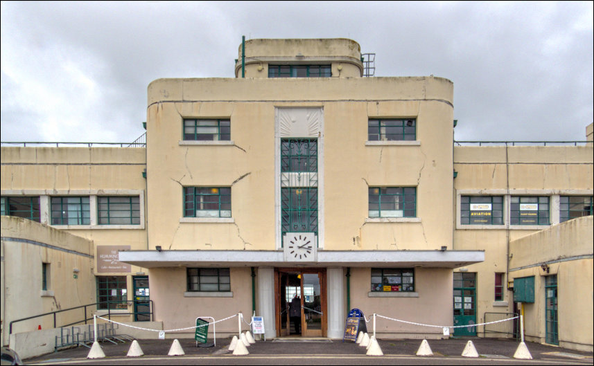 Shoreham Airport dated 2014 showing cracks to terminal building