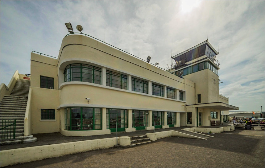 Recent view of Shoreham Entrance