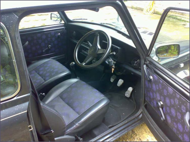 Mini Equinox interior