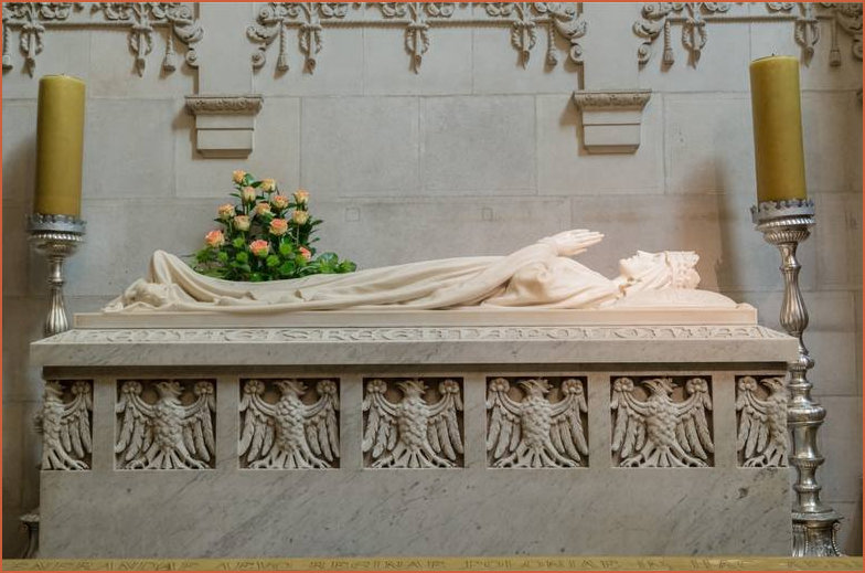 Sarcophagus of Queen Jadwiga of Poland at Wawel Castle