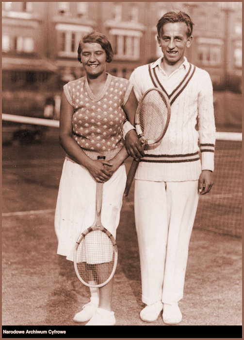 JJ and Tloczunski on court