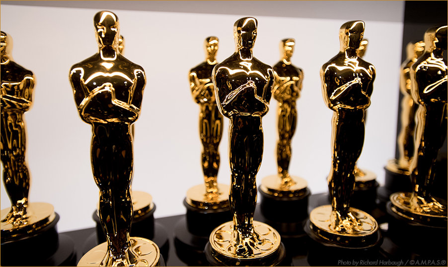 An array of Iscar statuettes