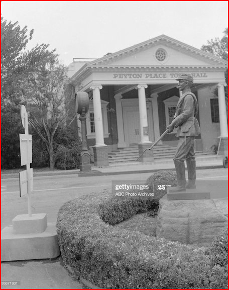 Yankee Soldier on Guard on the Green
