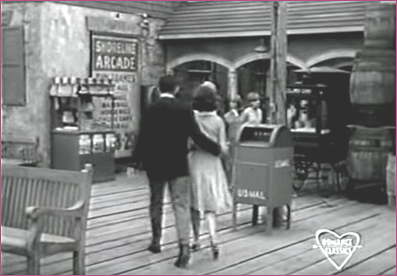 Betty Anderson and Steven Cord enjiy a date at the Shoreline in the Wharf District