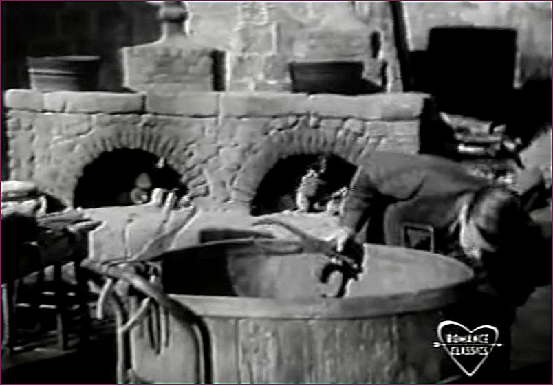 The Chowder Pot full oven view