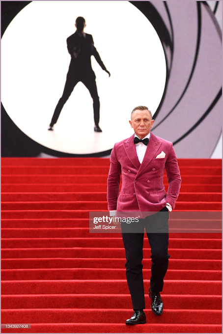 Daniel Craig at the Premier of No Time to Die